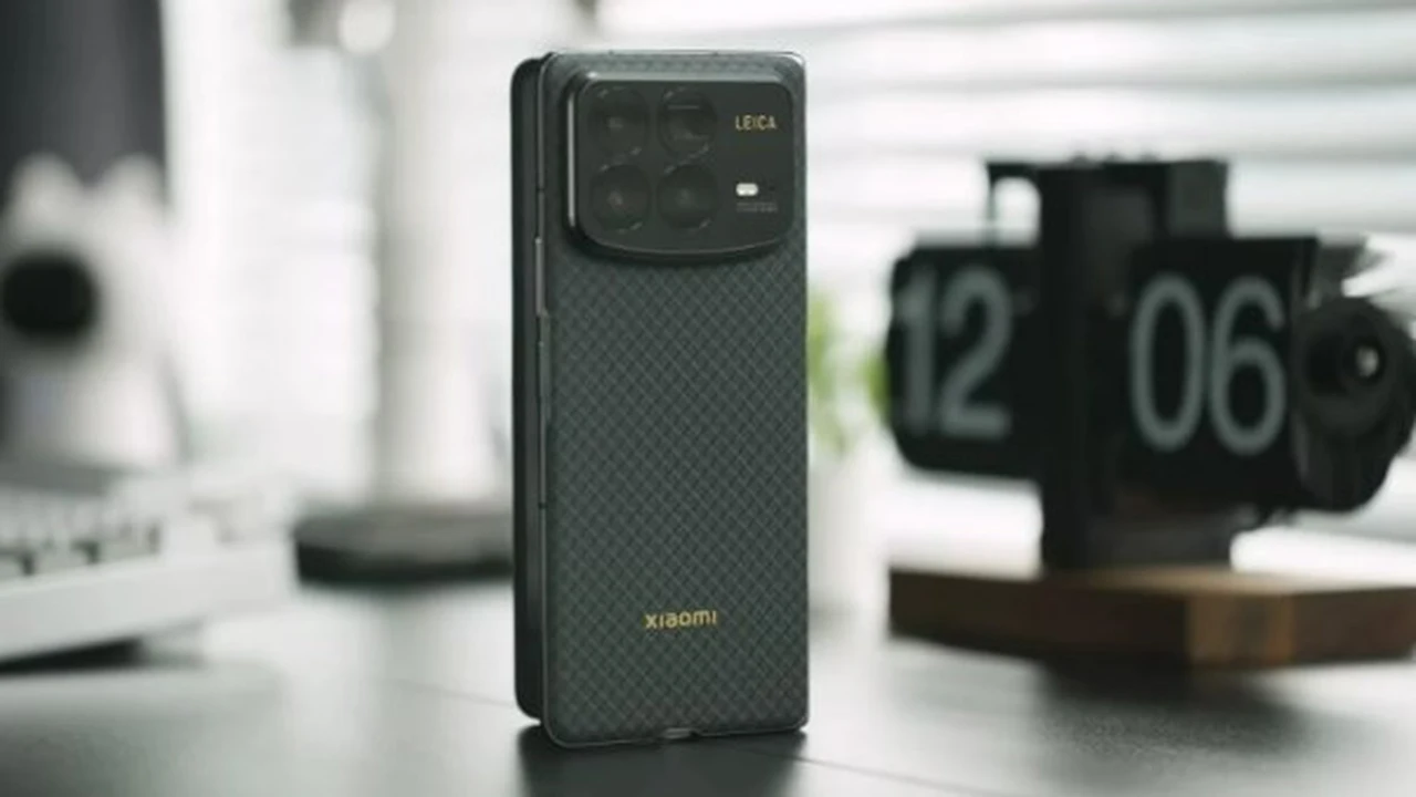 أفضل الهواتف القابلة للطي في الأسواق بميزات ثورية تغير تجربة المستخدمين